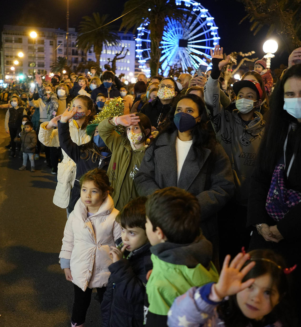 Fotos: La cabalgata de los Reyes Magos recorre las calles de Donostia