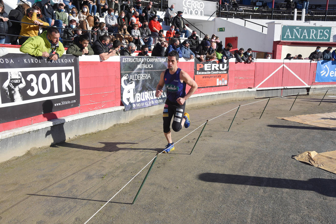 Fotos: Ugaitz Mugertza se hace con la txapela en la primera edición del Euskal Duatloia