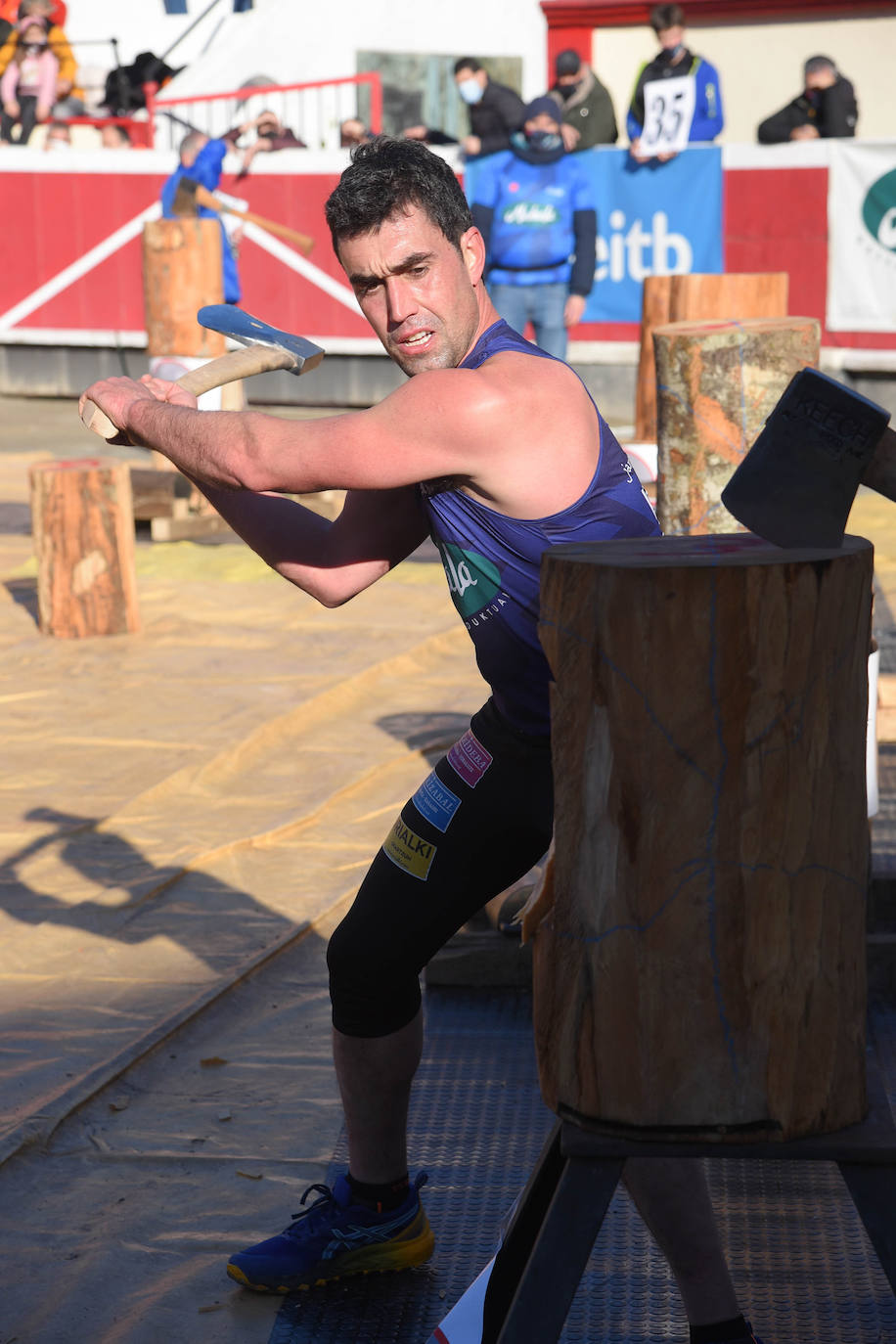 Fotos: Ugaitz Mugertza se hace con la txapela en la primera edición del Euskal Duatloia