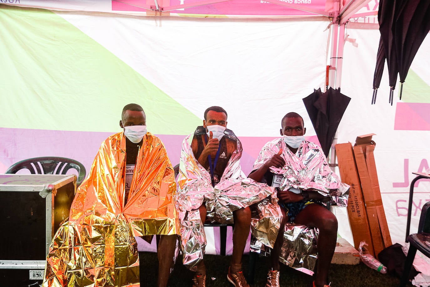 Fotos: Kenia impone su ley en un cross de Elgoibar para quitarse el sombrero