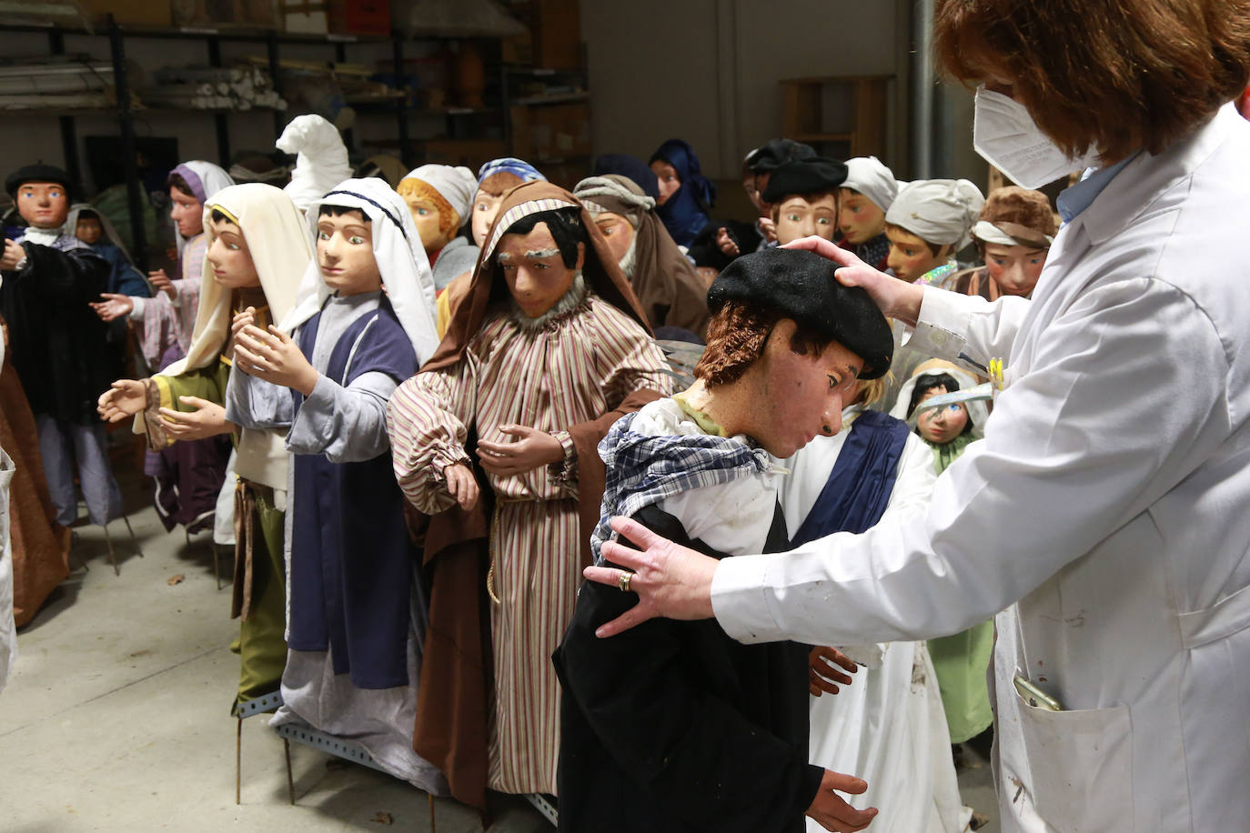 Fotos: Denuncian los reiterados destrozos en el belén de la plaza Gipuzkoa