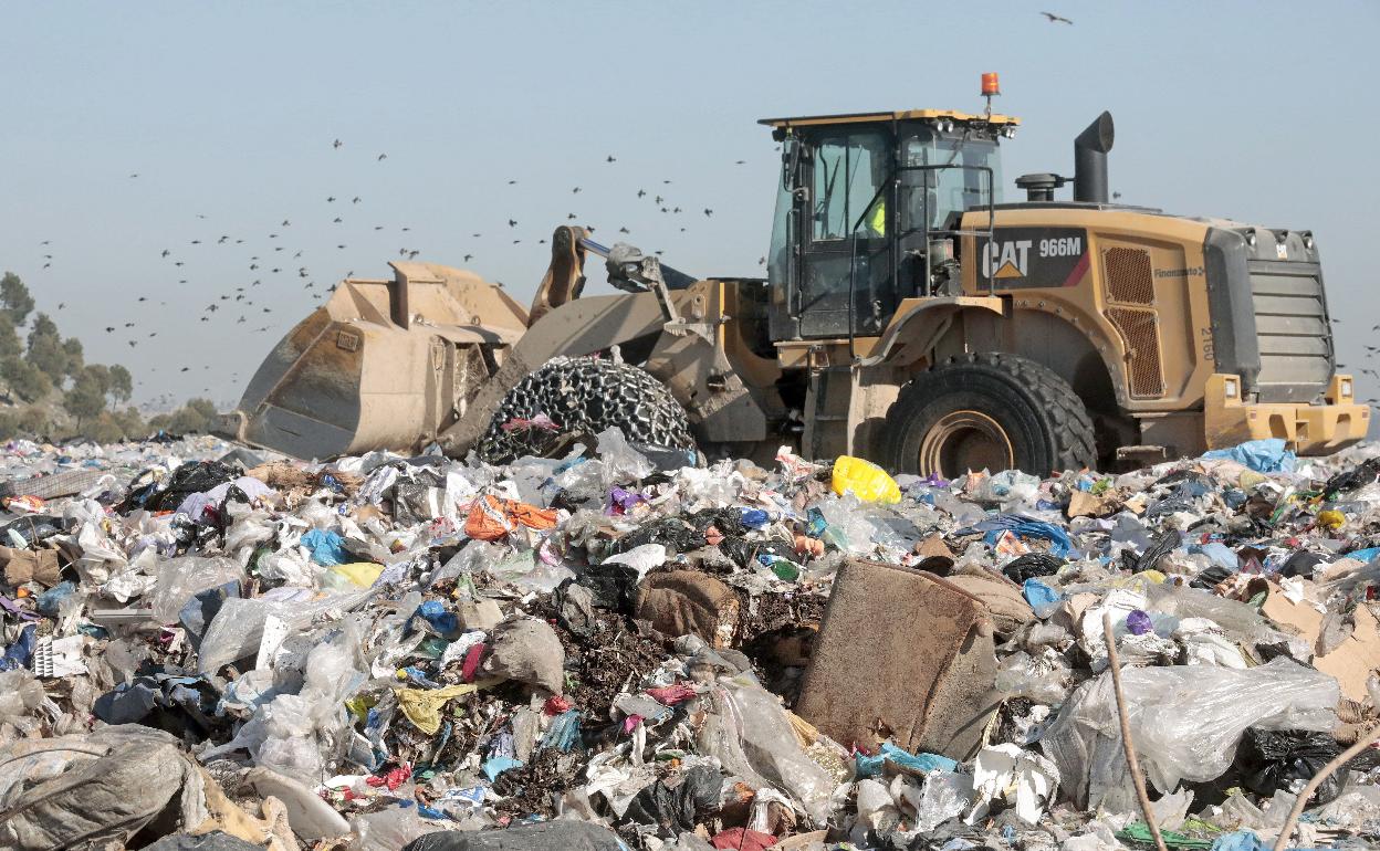 Más de la mitad de los residuos españoles no se reciclan