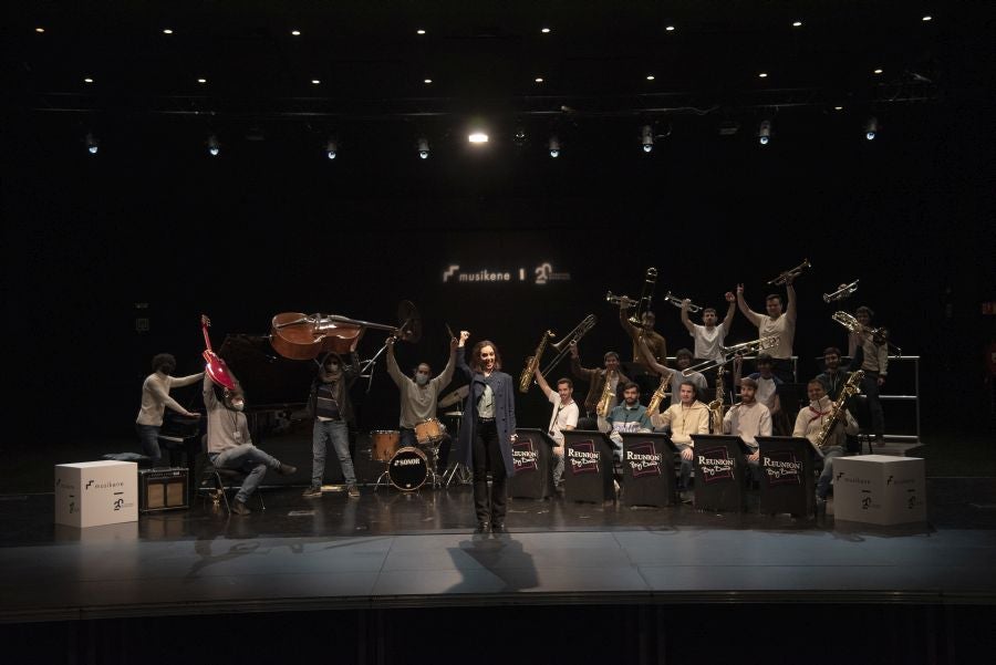 Fotos: Los alumnos de Musikene ‘rejuvenecen’ la marcha de Sarriegi