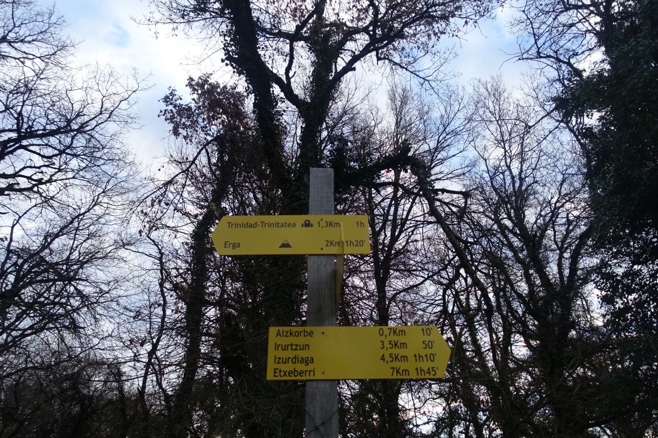 Fotos: Erga, con vistas a los Pirineos