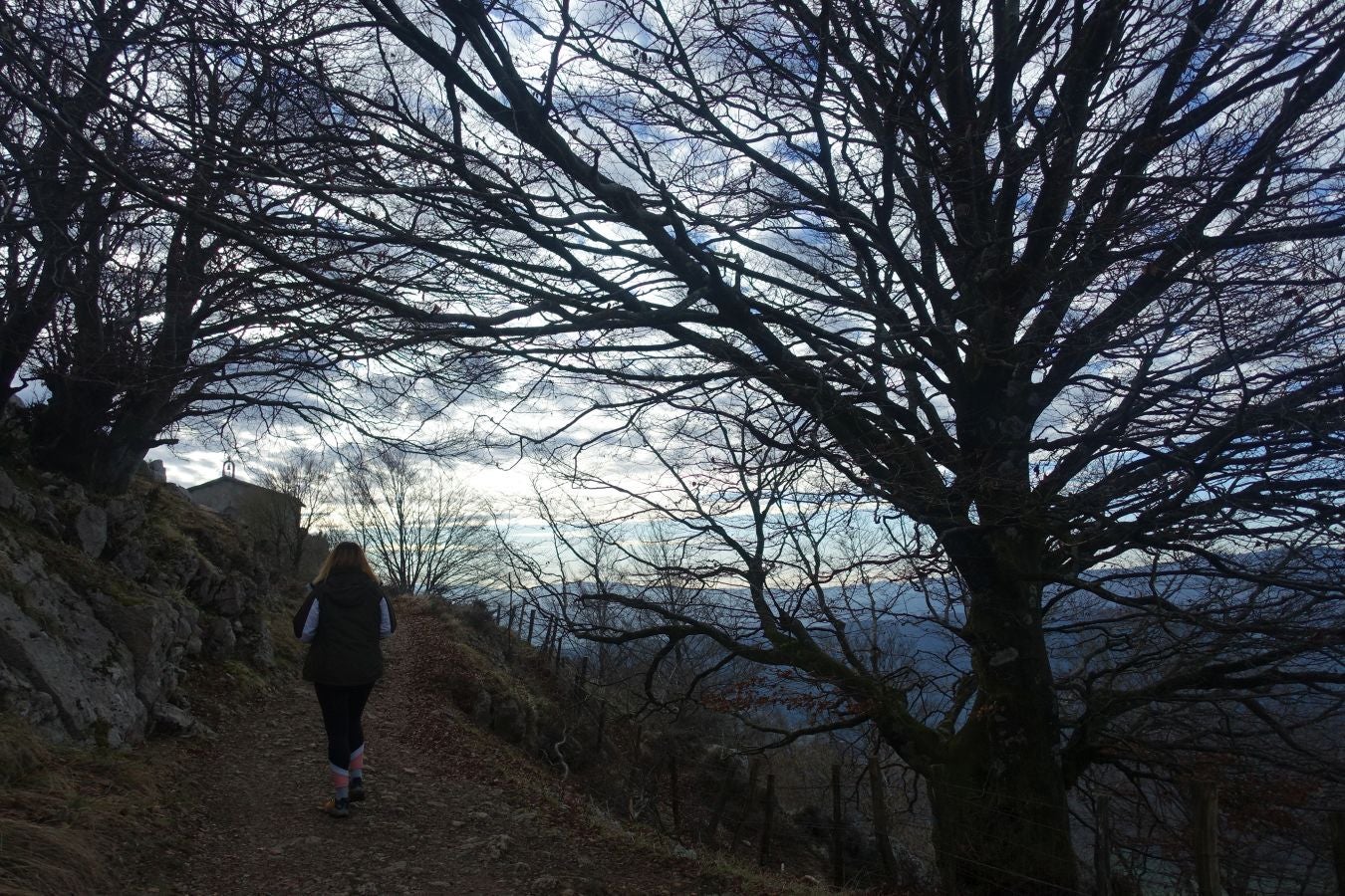 Fotos: Erga, con vistas a los Pirineos