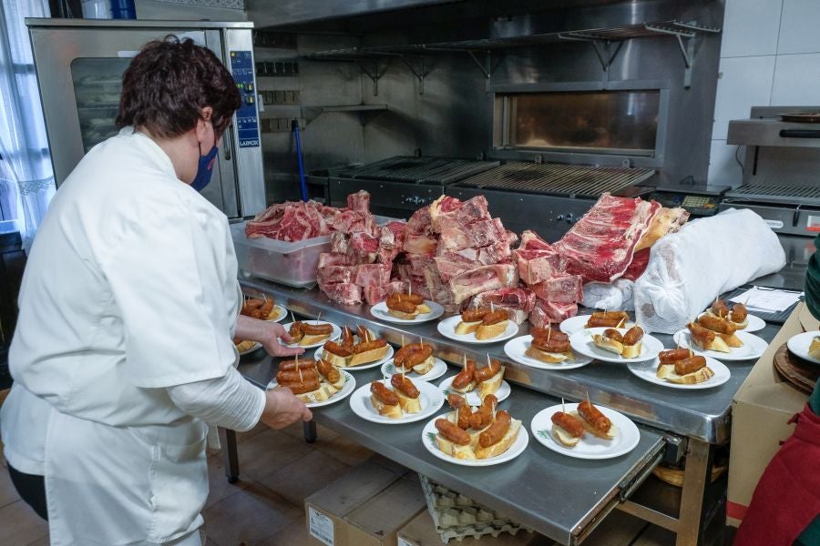 Fotos: Apertura de txotx en la sidrería Ola de Meaka