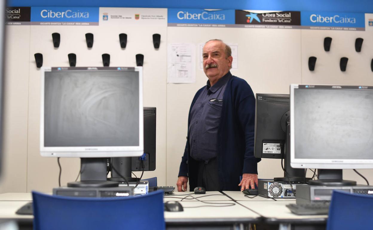 José Luis Grijalba, voluntario de la asociación Izarbide.