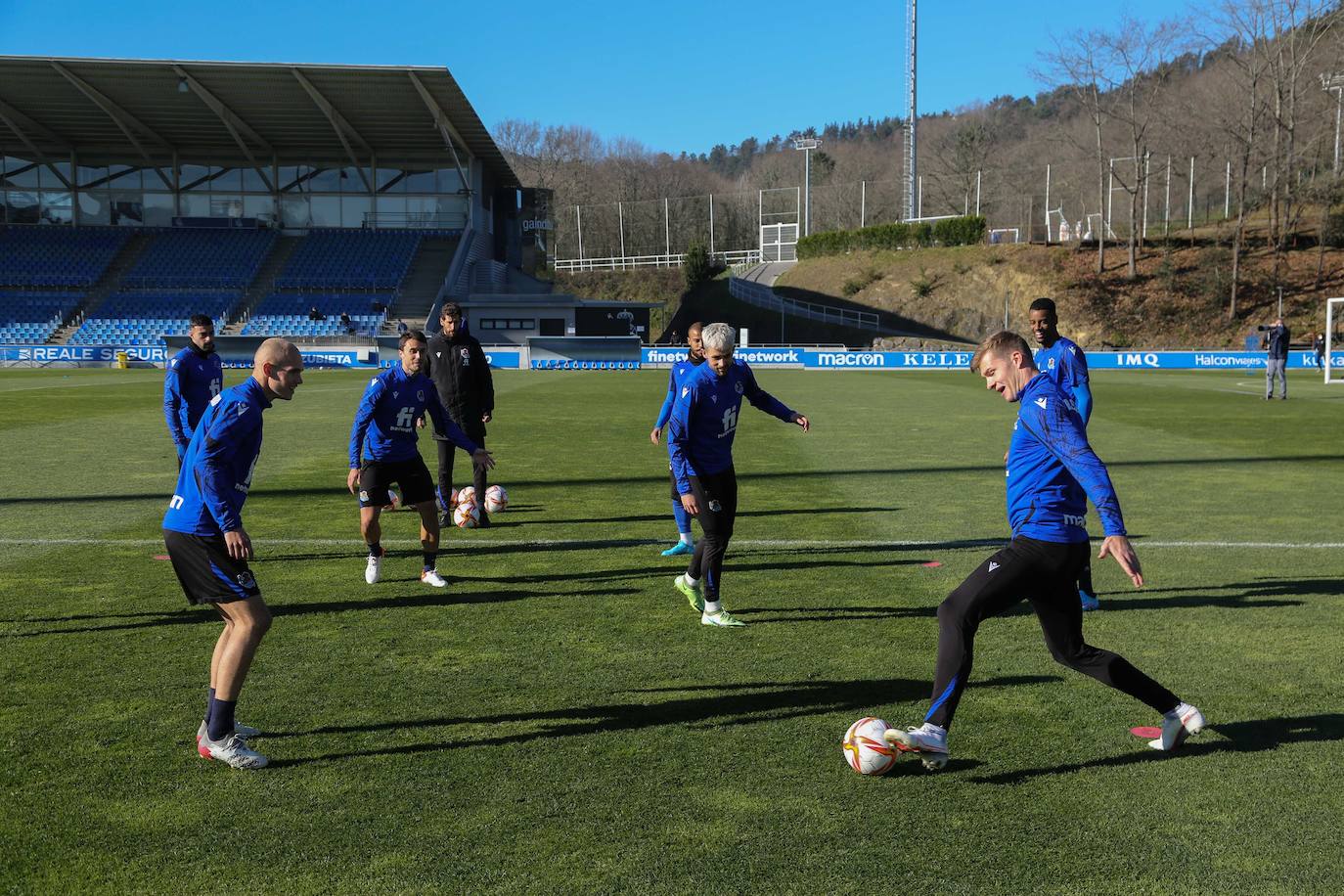 Fotos: La Real, sin Merino, Oyarzabal y Silva hoy en Zubieta