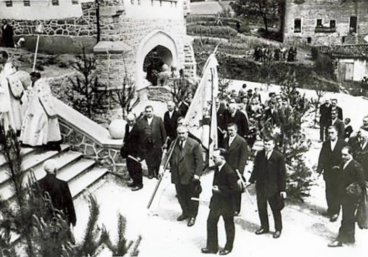 Floreaga Ikastetxearen inaugurazioa Azkoitiko Udalak sortu zuenean 1929ko irailean. 