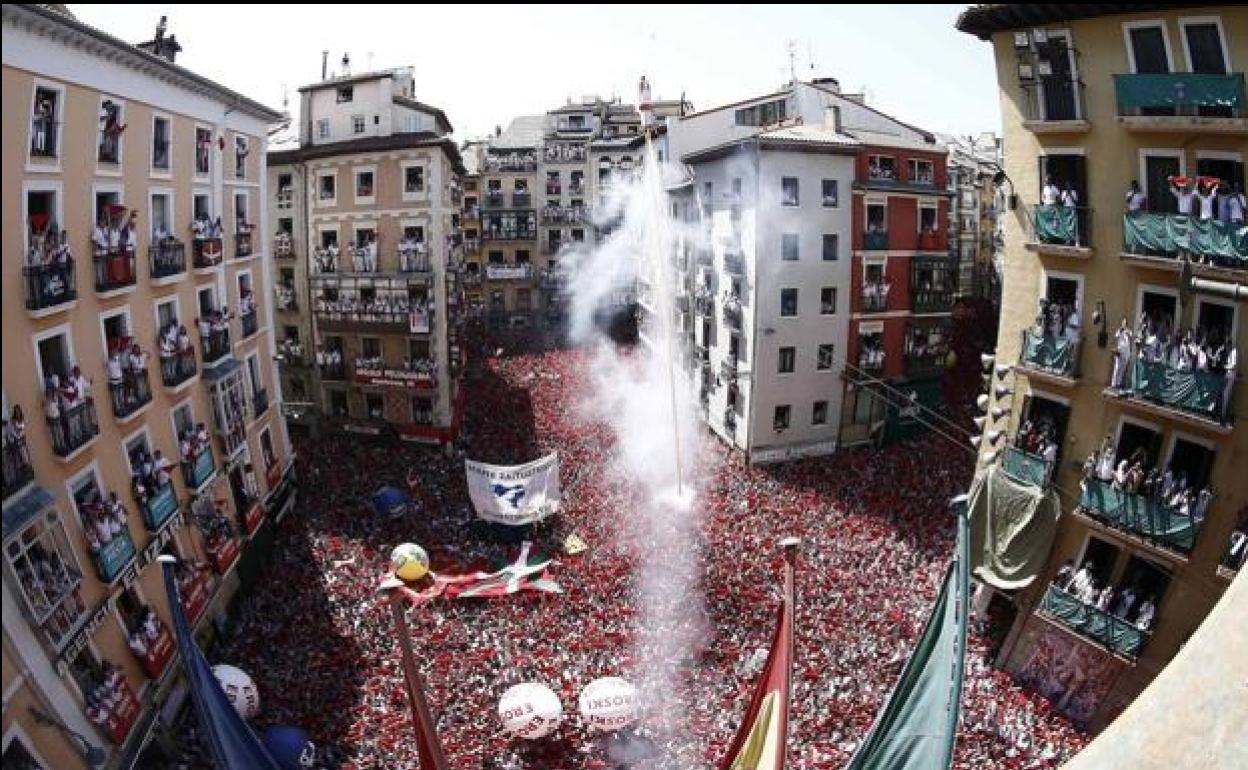 Ya falta menos: Pamplona prepara los Sanfermines de este año