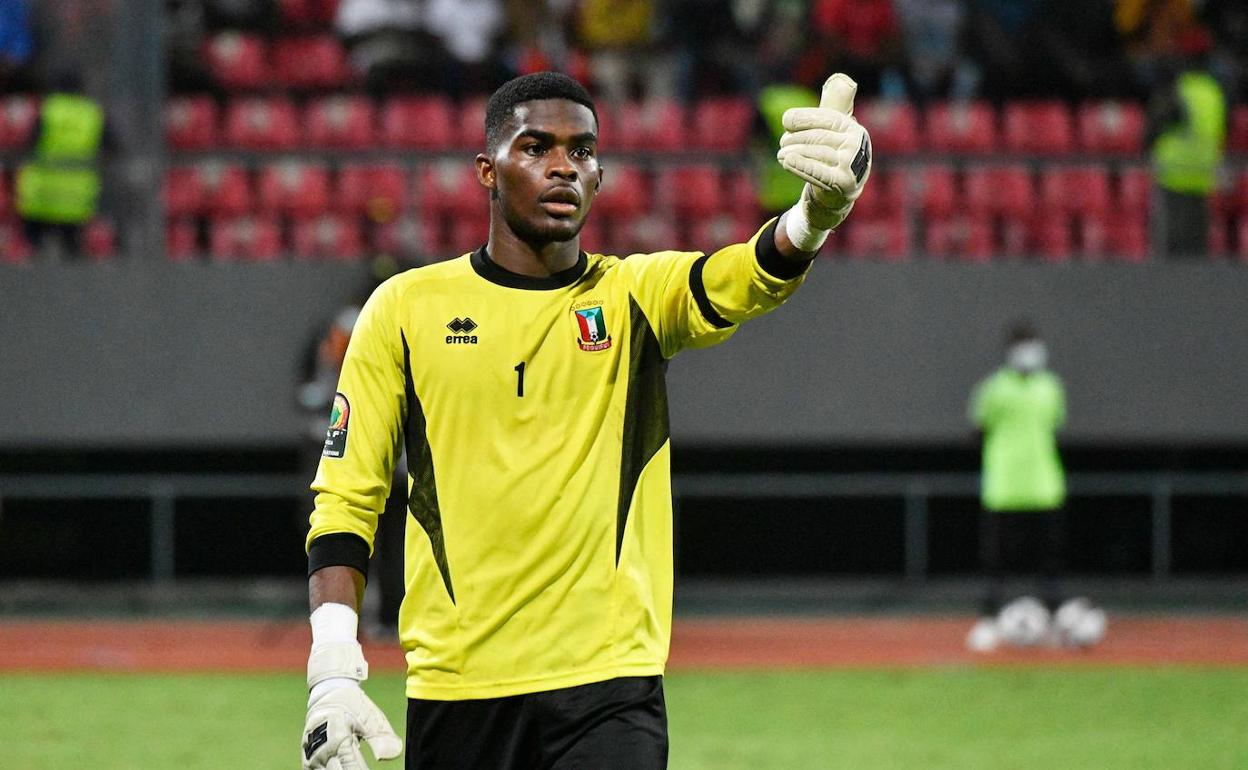Portero donostiarra: El peculiar regalo del vicepresidente de Guinea Ecuatorial a Jesús Ewono si ganan la Copa África