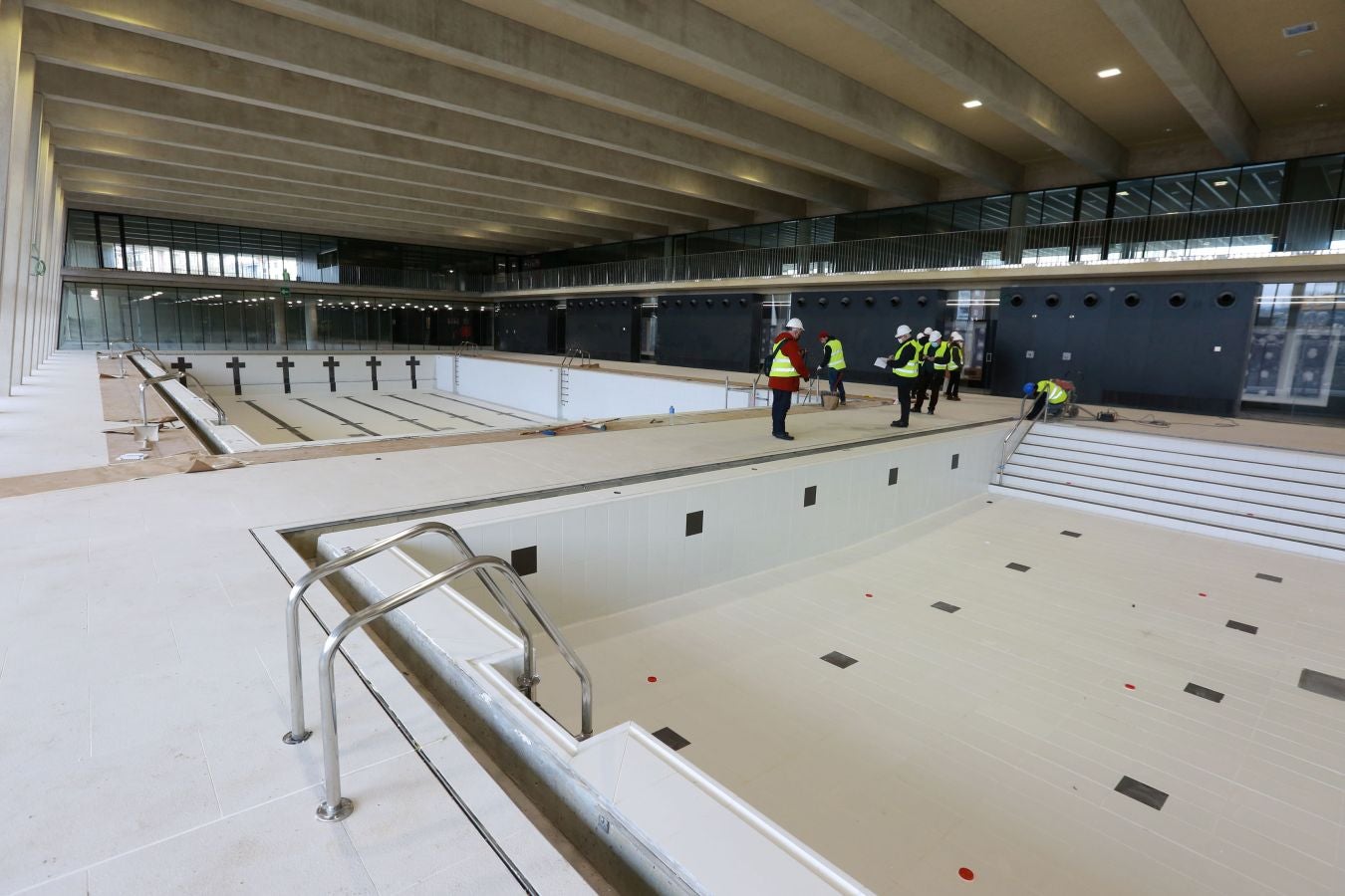 Fotos: En junio, a las piscinas de Altza