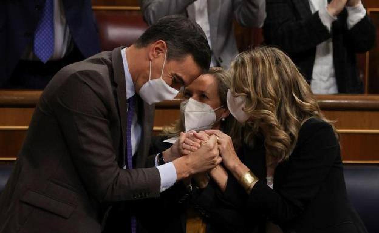 Acuerdo social, barullo político