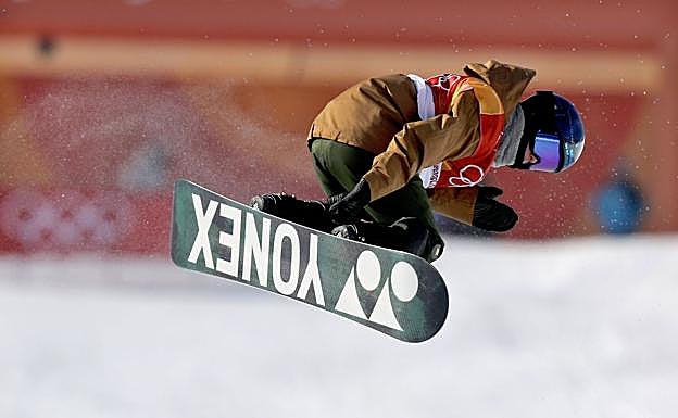 Queralt Castellet vuela a por su medalla más ansiada
