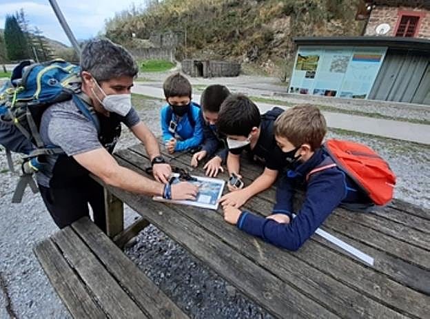 Goiz dibertigarria igarotzeko plana Arditurrin. 