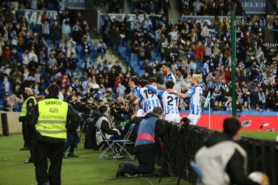 Fotos: El Real Sociedad-Granada en imágenes