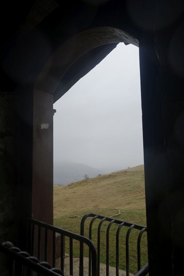Bajo el manto blanco que ha cubierto esta semana el macizo de Aizkorri se encuentra, Zumarraga y los pueblos que se encuentran en el valle de Urola. 