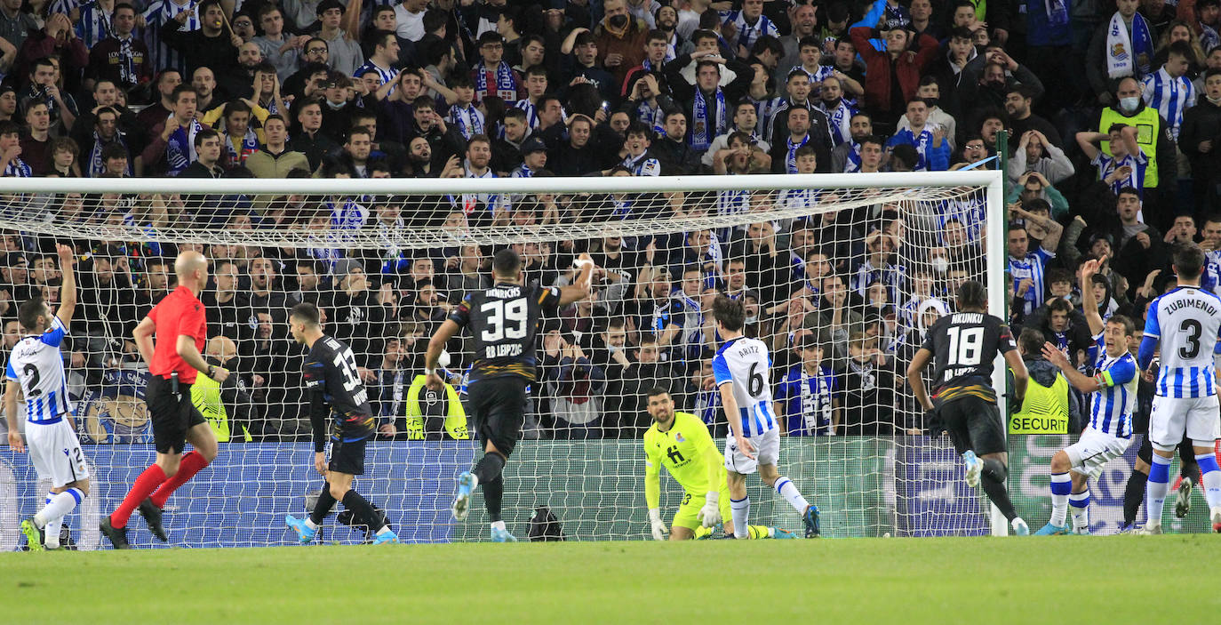 Fotos: Las imágenes del partido entre la Real Sociedad y el RB Leipzig