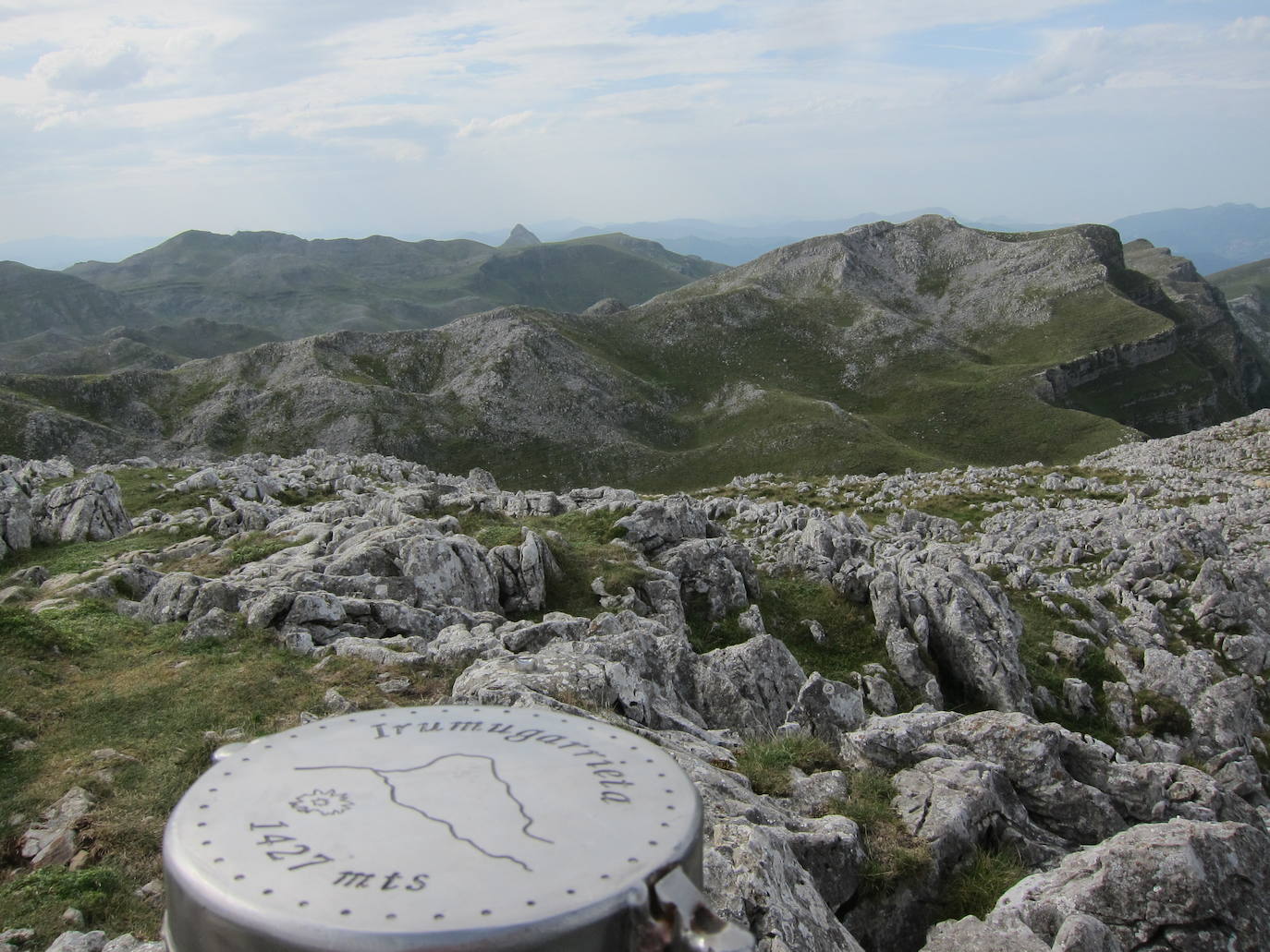 Fotos: Hirumugarrieta, dura subida con premio