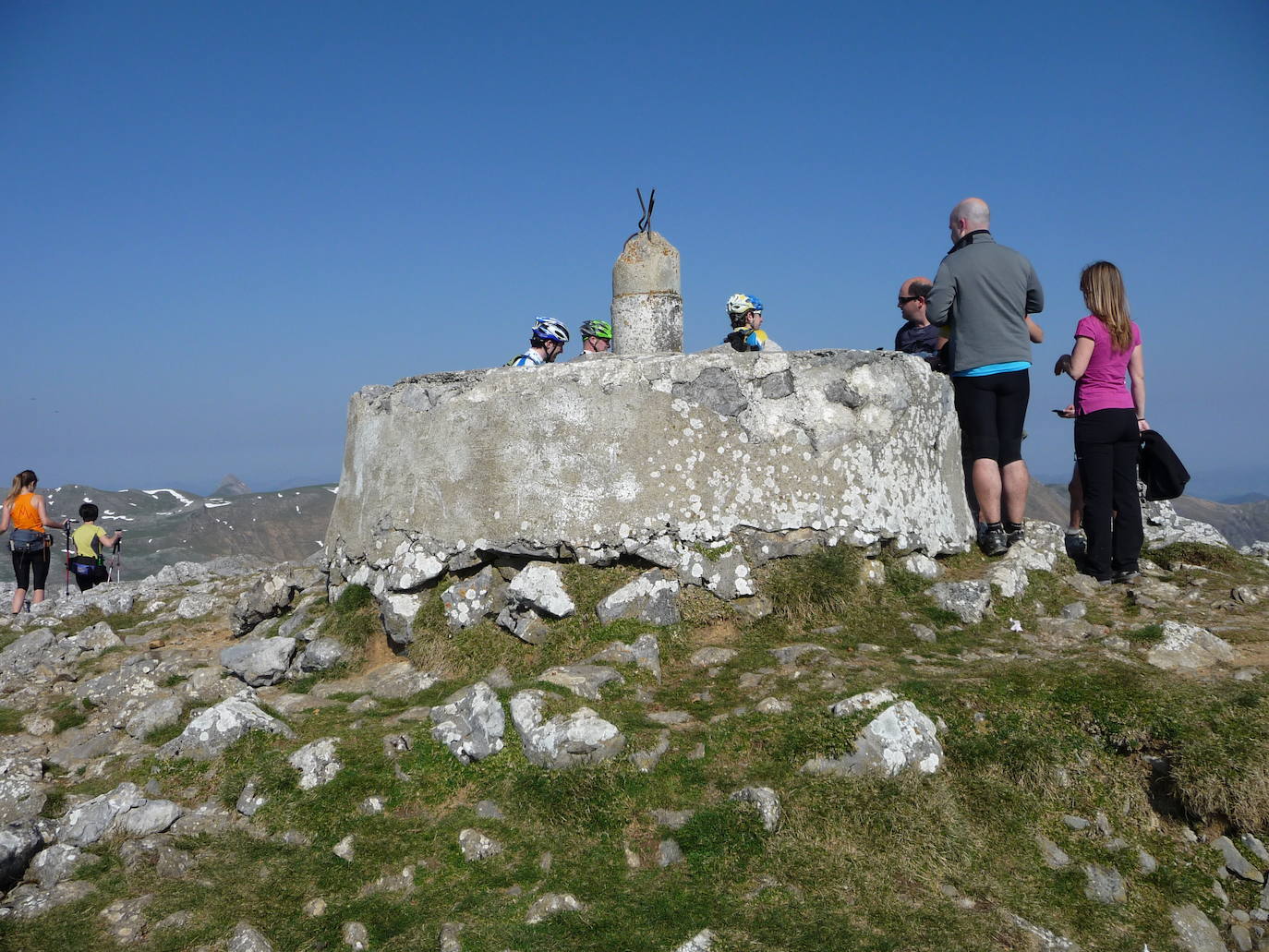 Fotos: Hirumugarrieta, dura subida con premio