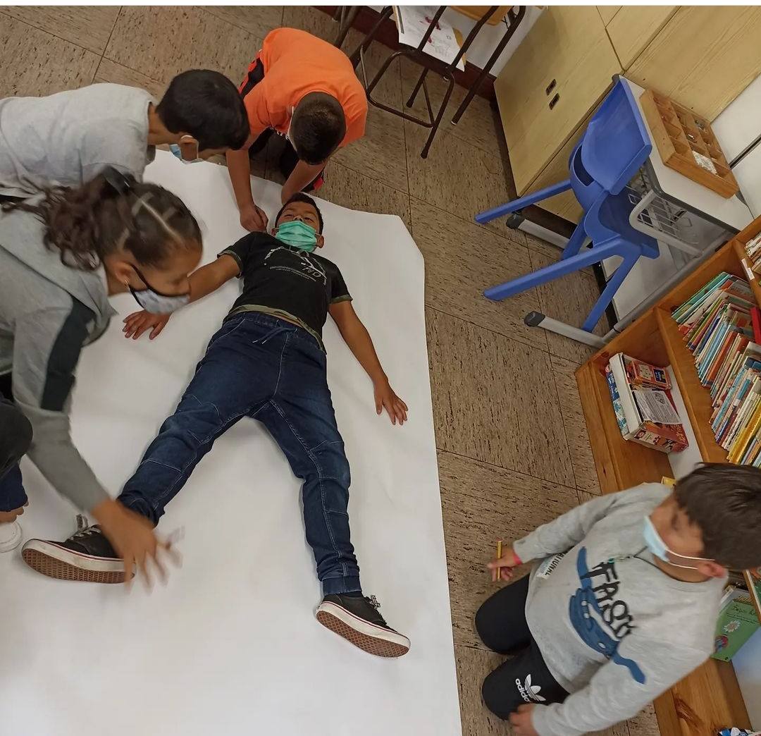 Los alumnos, aprendiendo mientras se divierten.