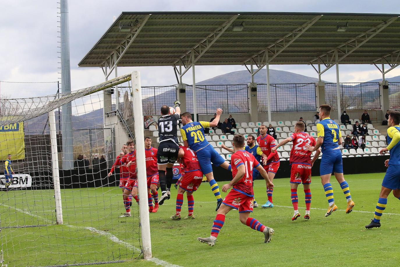 Fotos: El Real Unión se deja sorprender en Gal por el Calahorra