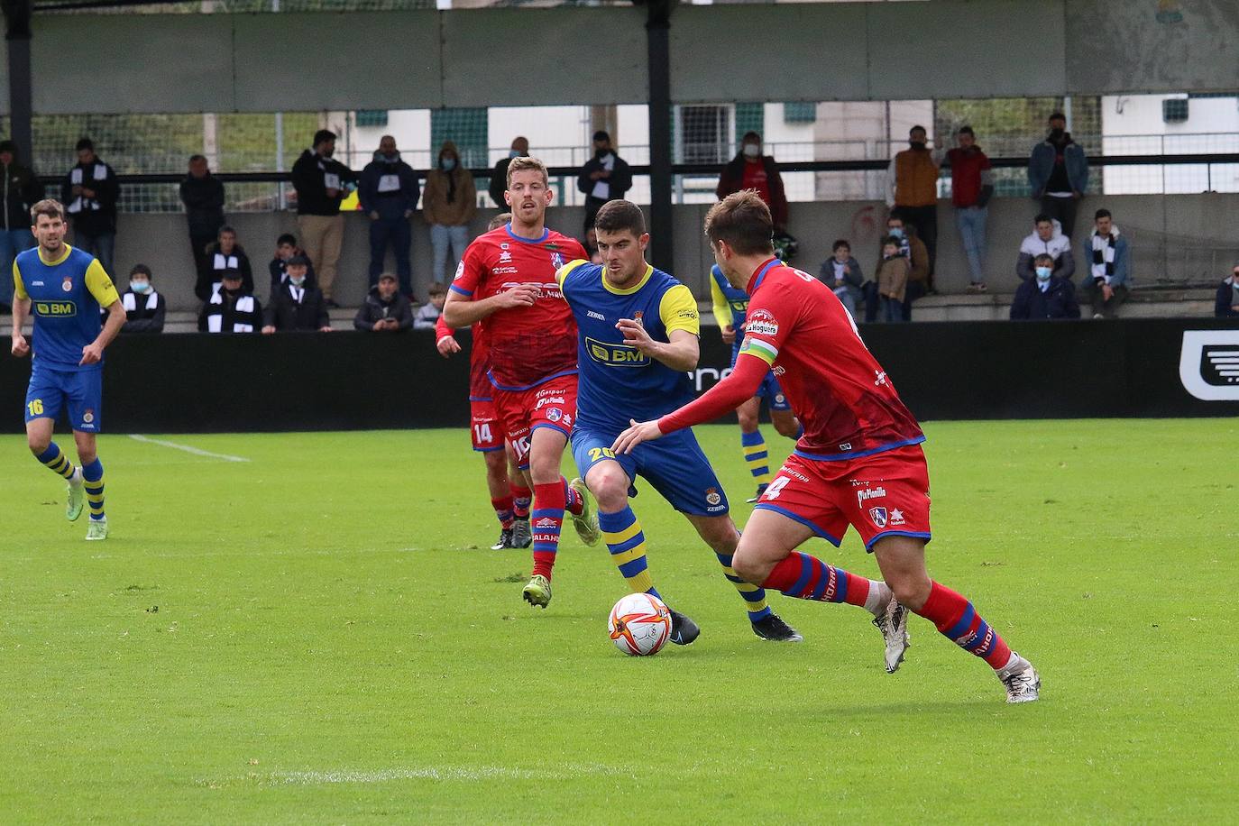 Fotos: El Real Unión se deja sorprender en Gal por el Calahorra