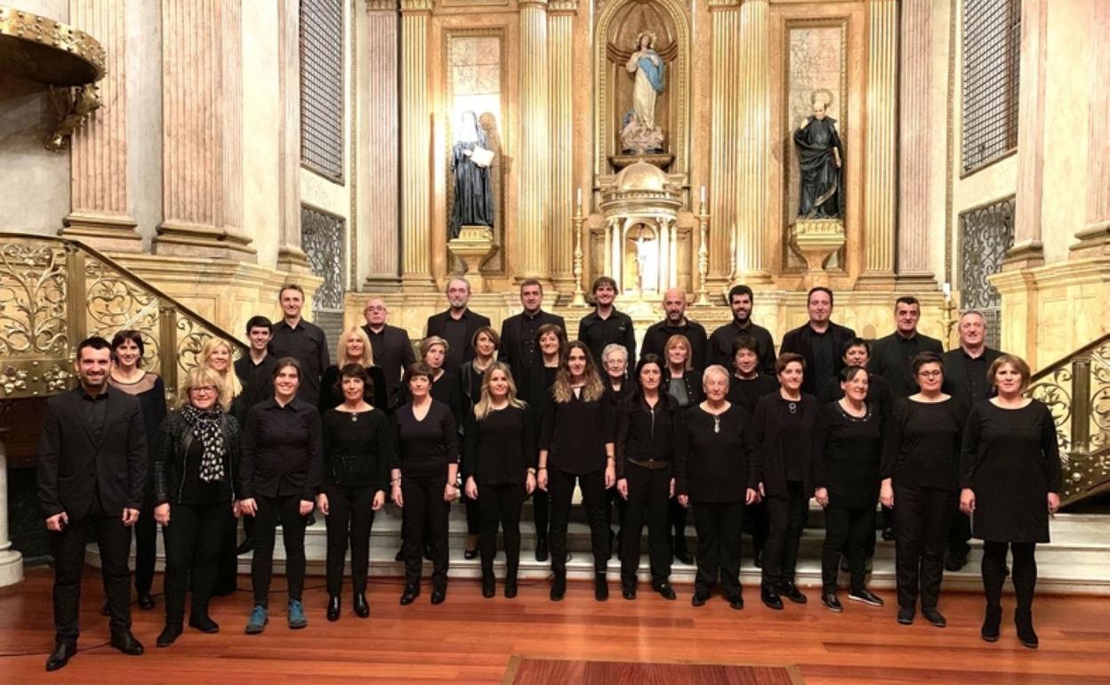 El Orfeón Bergarés presenta un repertorio de diez canciones. 
