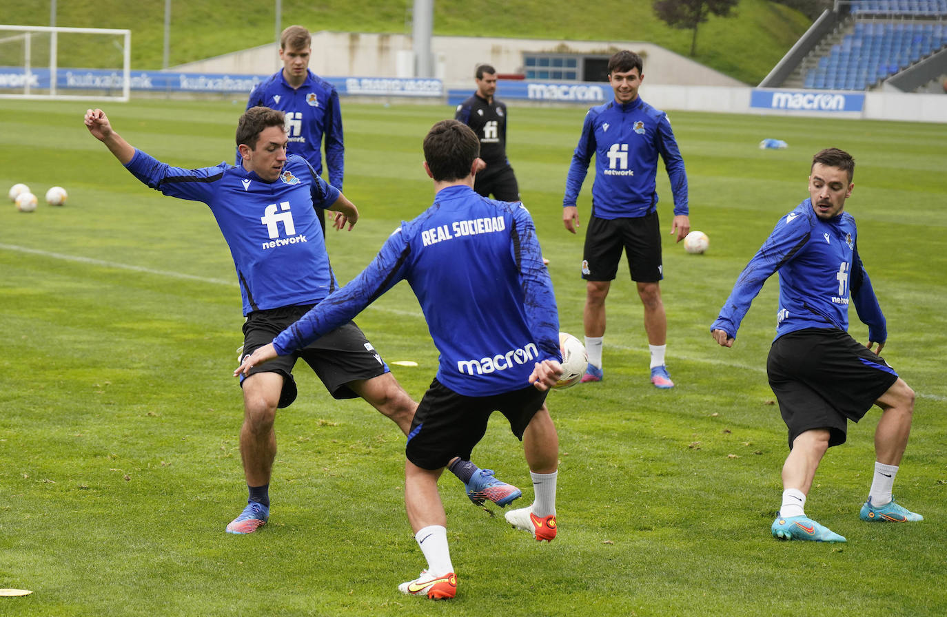 Fotos: Aihen no se entrena y Silva sigue al margen del grupo