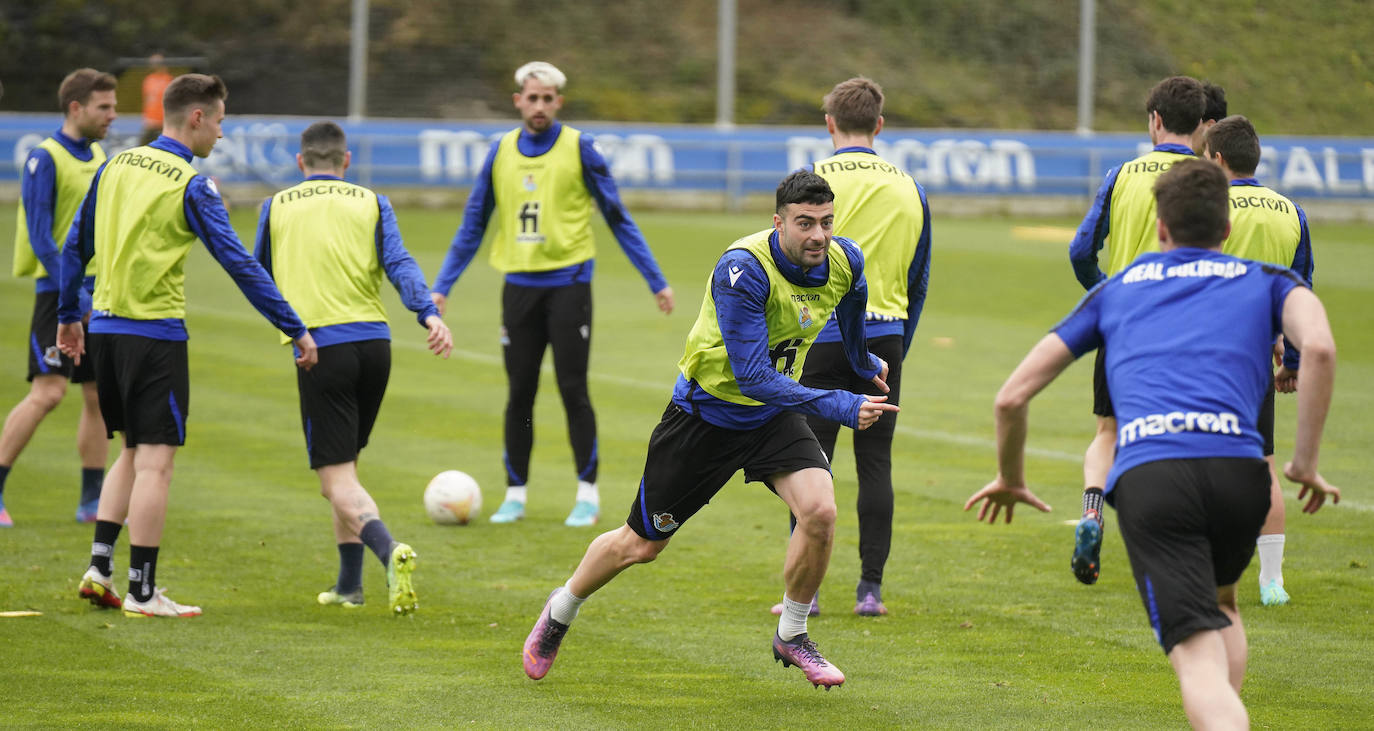 Fotos: Aihen no se entrena y Silva sigue al margen del grupo