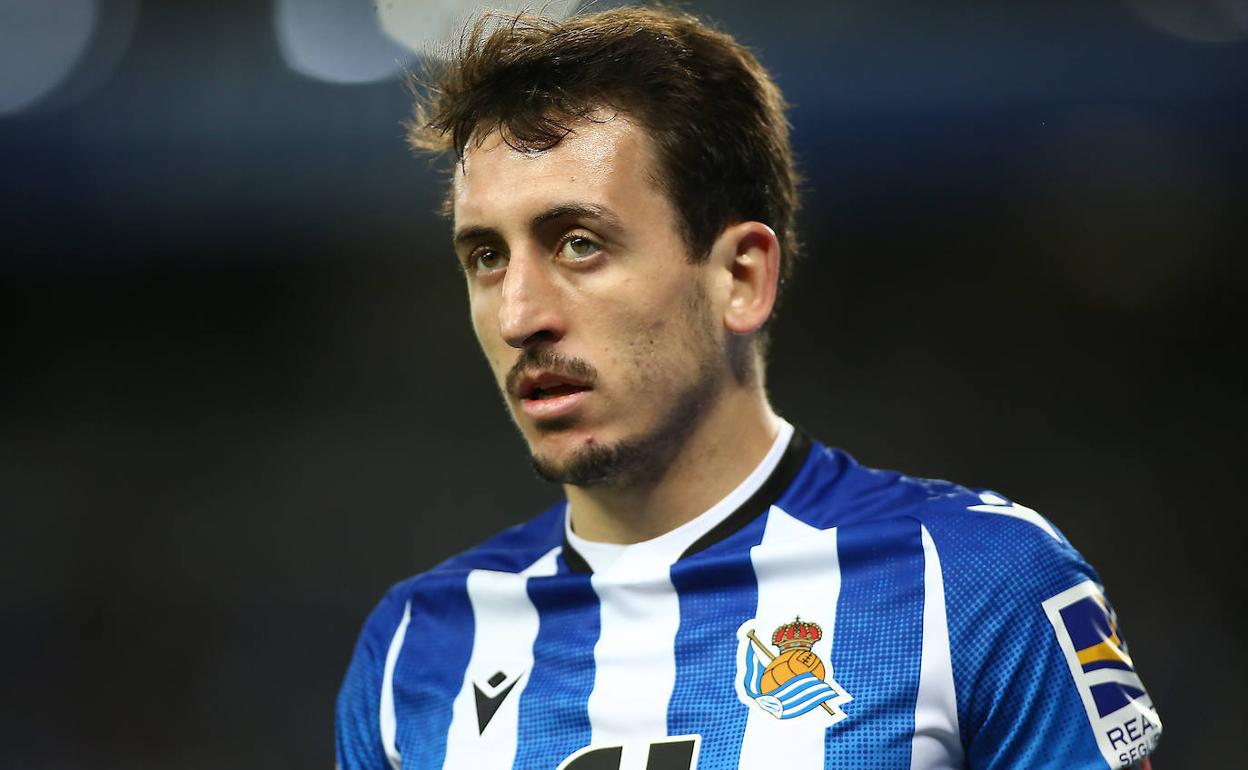Mikel Oyarzabal, durante un partido de esta temporada.
