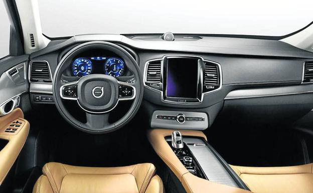 El Volvo XC 90 tiene un interior amplio y muy completo. 