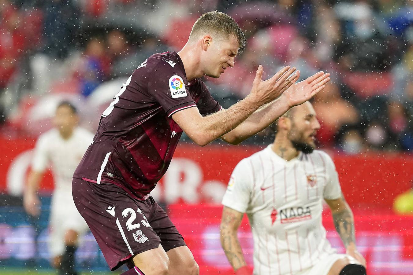 Fotos: Las imágenes del partido entre el Sevilla y la Real Sociedad