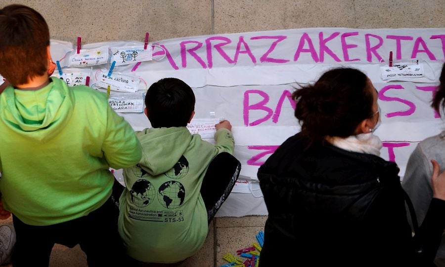 Fotos: «Protégete del racismo»