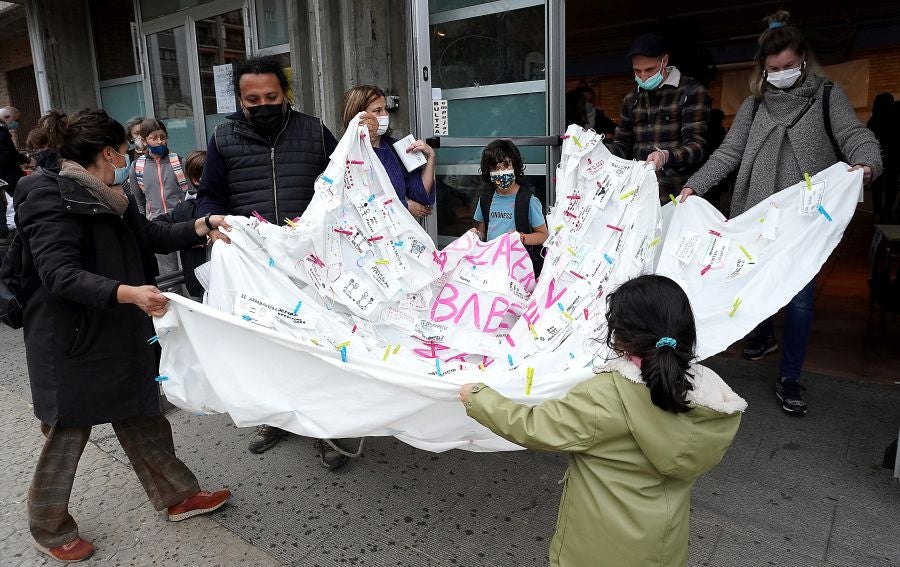 Fotos: «Protégete del racismo»