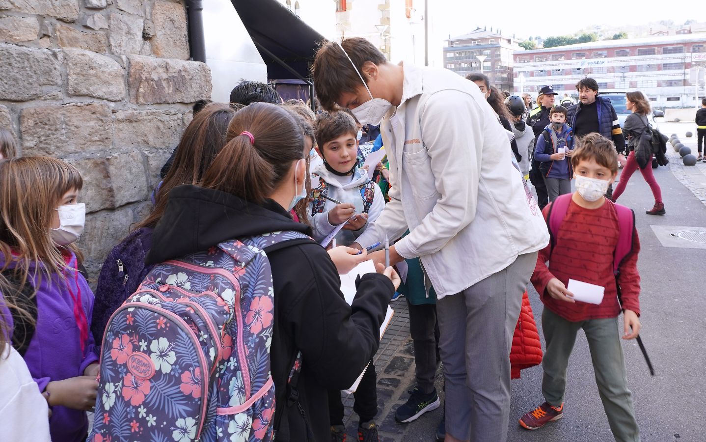 Fotos: La plantilla de la Real se conjura en el Xixario de Orio