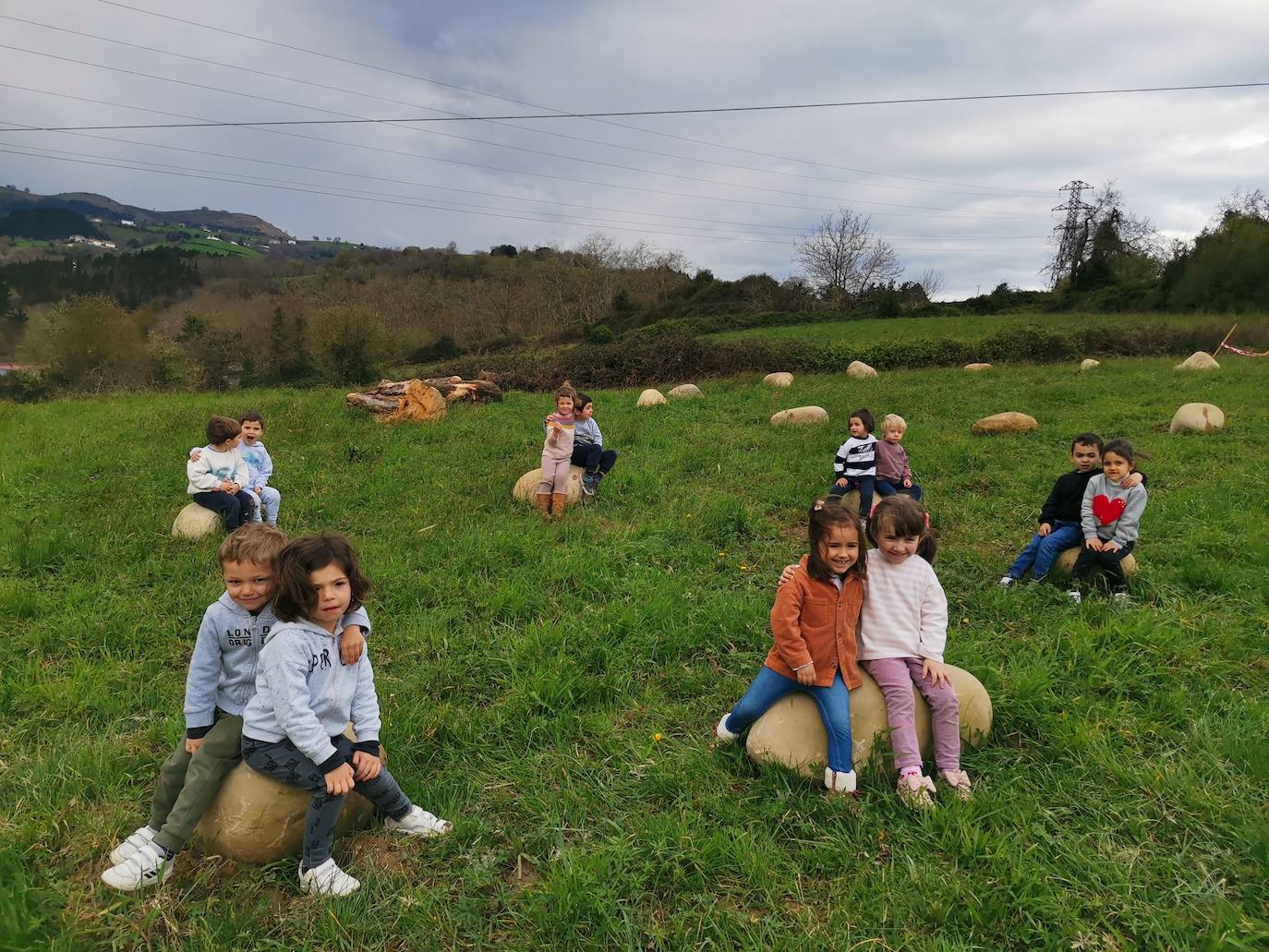 Los niños de la clase de 3 años.
