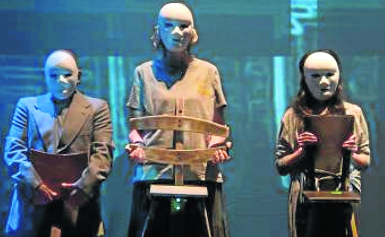 Uno de los ensayos de Aporofobia Stop. 