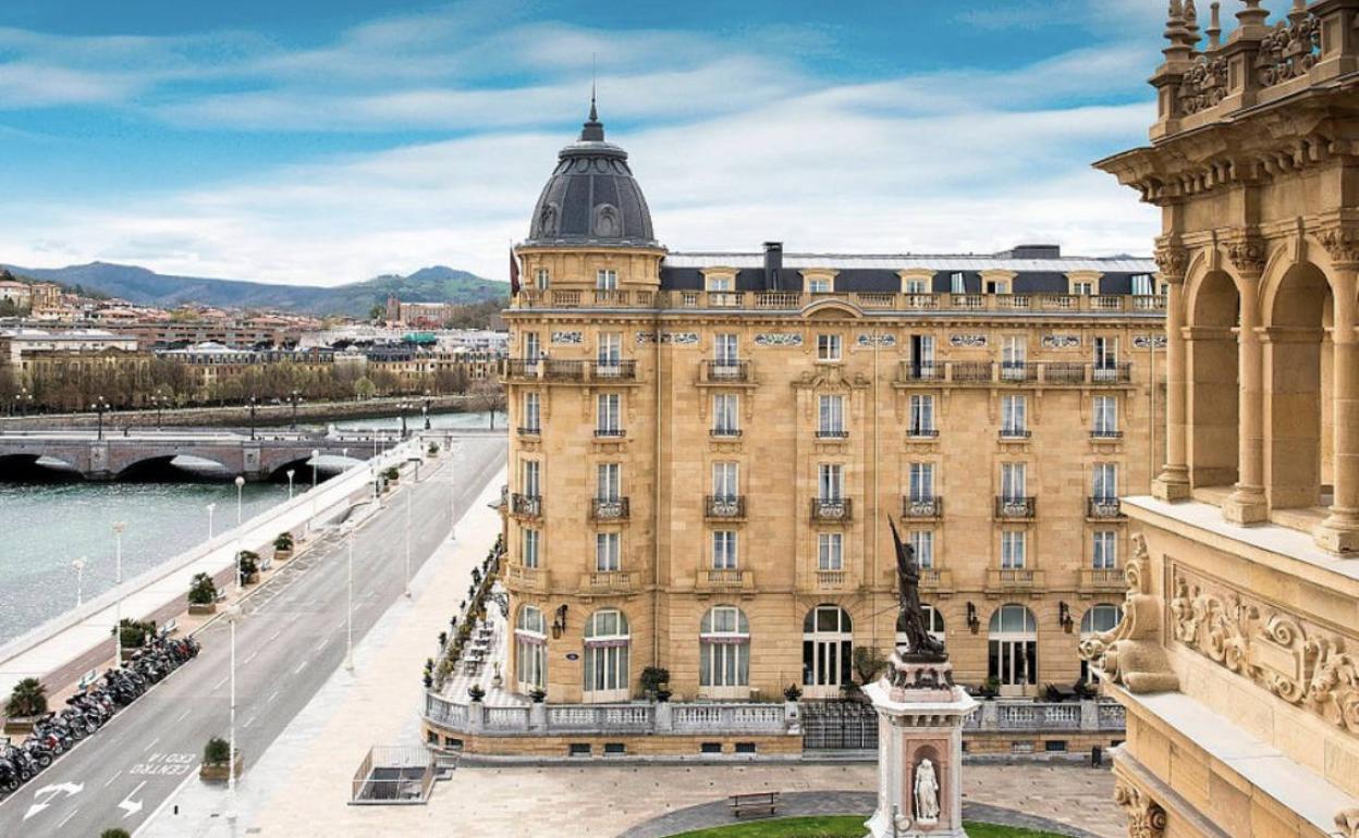 El Hotel María Cristina es uno de los hoteles más lujosos de Euskadi.