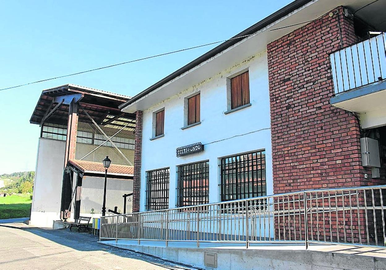 Zelai ondo elkartean ospatuko da merienda. 