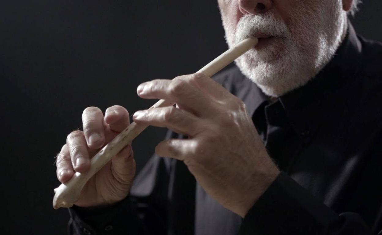 Euskal musikaren ikertzaile, eragile eta irudi garrantzitsuenetakoa da Juan Mari Beltran.