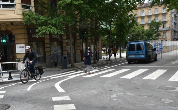 La nueva multa de 200 euros por parar o aparcar en el carril bici