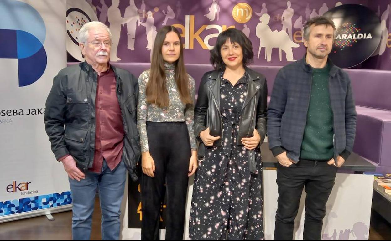 Joxemari Sors, Sara Zozaya, Ines Osinaga eta Jon Eskisabel, astearte honetan Donostian. 