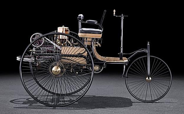 Benz Patent Motor Car, 1886. Mercedes-Benz Museum, Alemania.