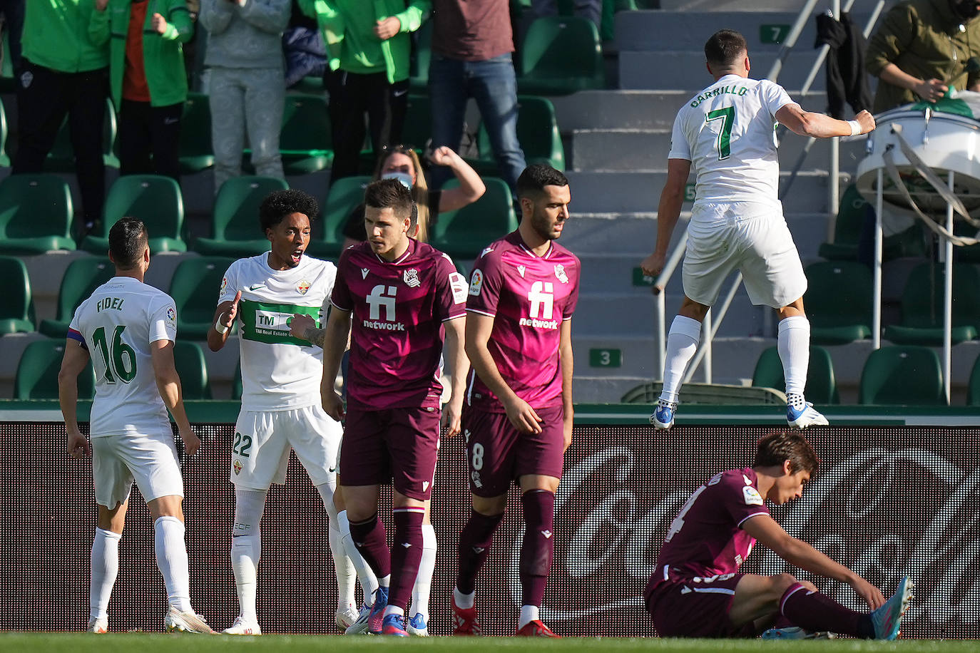 Fotos: Las imágenes del Elche - Real Sociedad