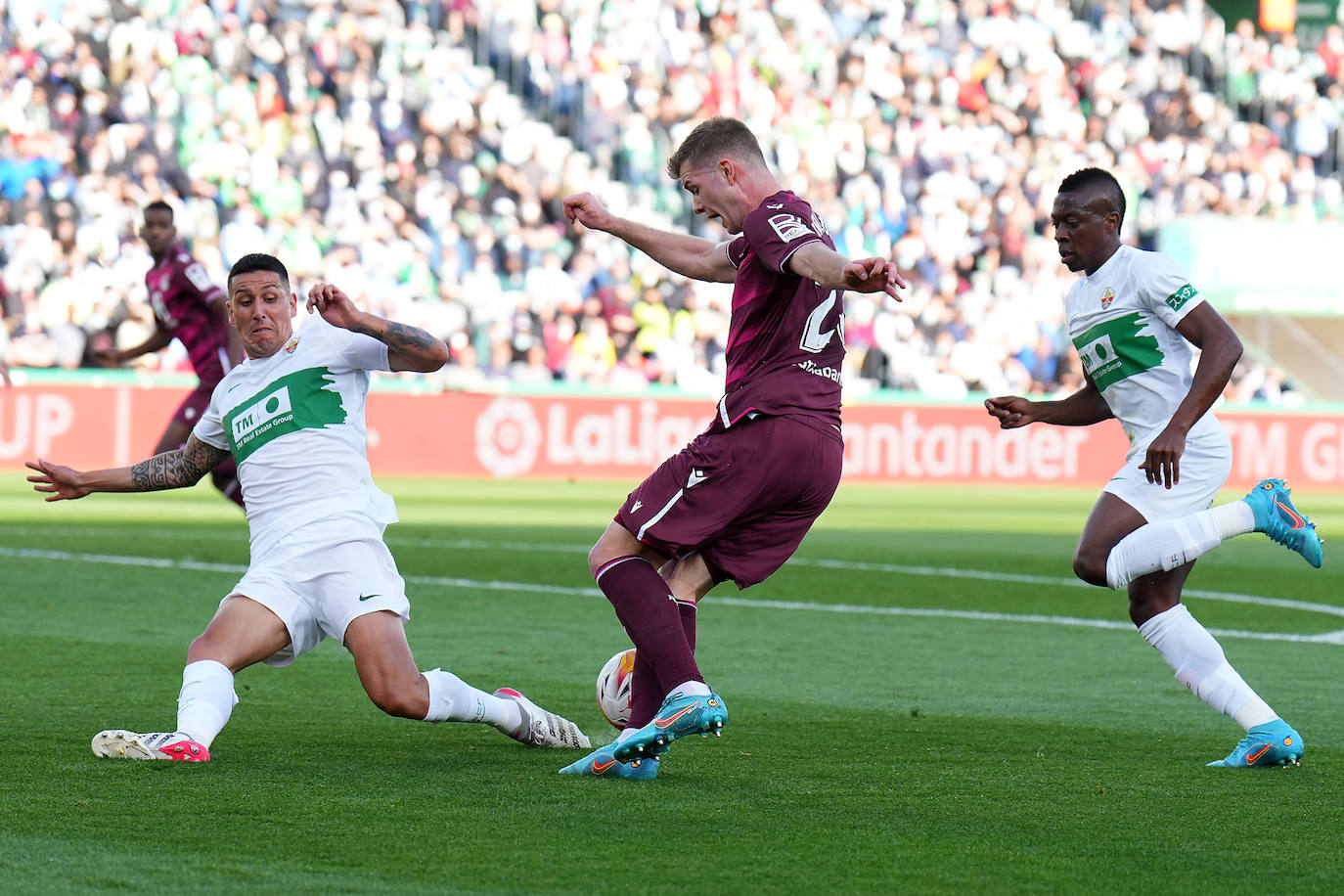 Fotos: Las imágenes del Elche - Real Sociedad