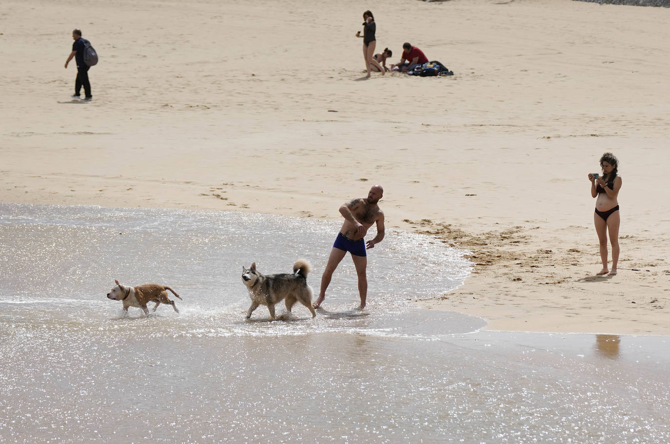 Fotos: Imágenes del día caluroso en Gipuzkoa