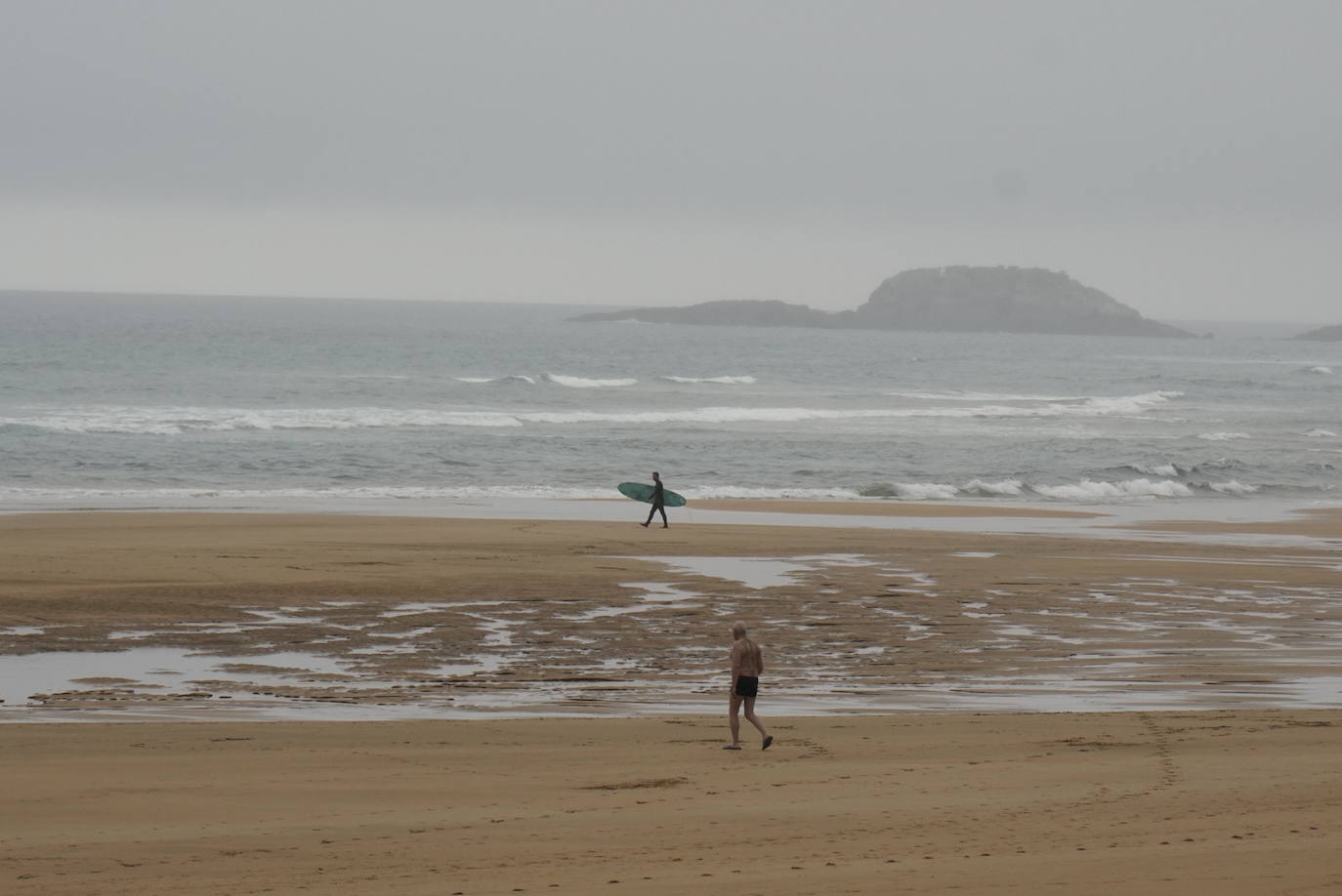 Fotos: Gipuzkoa ya recibe a sus primeros turistas