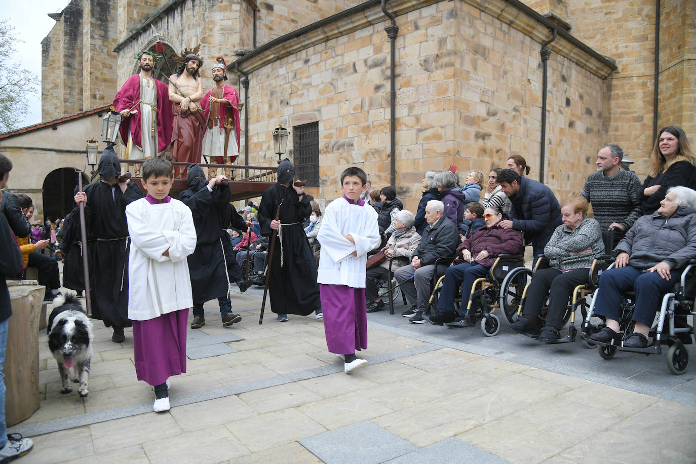 Fotos: Segura revive su tradicional procesión de Jueves Santo