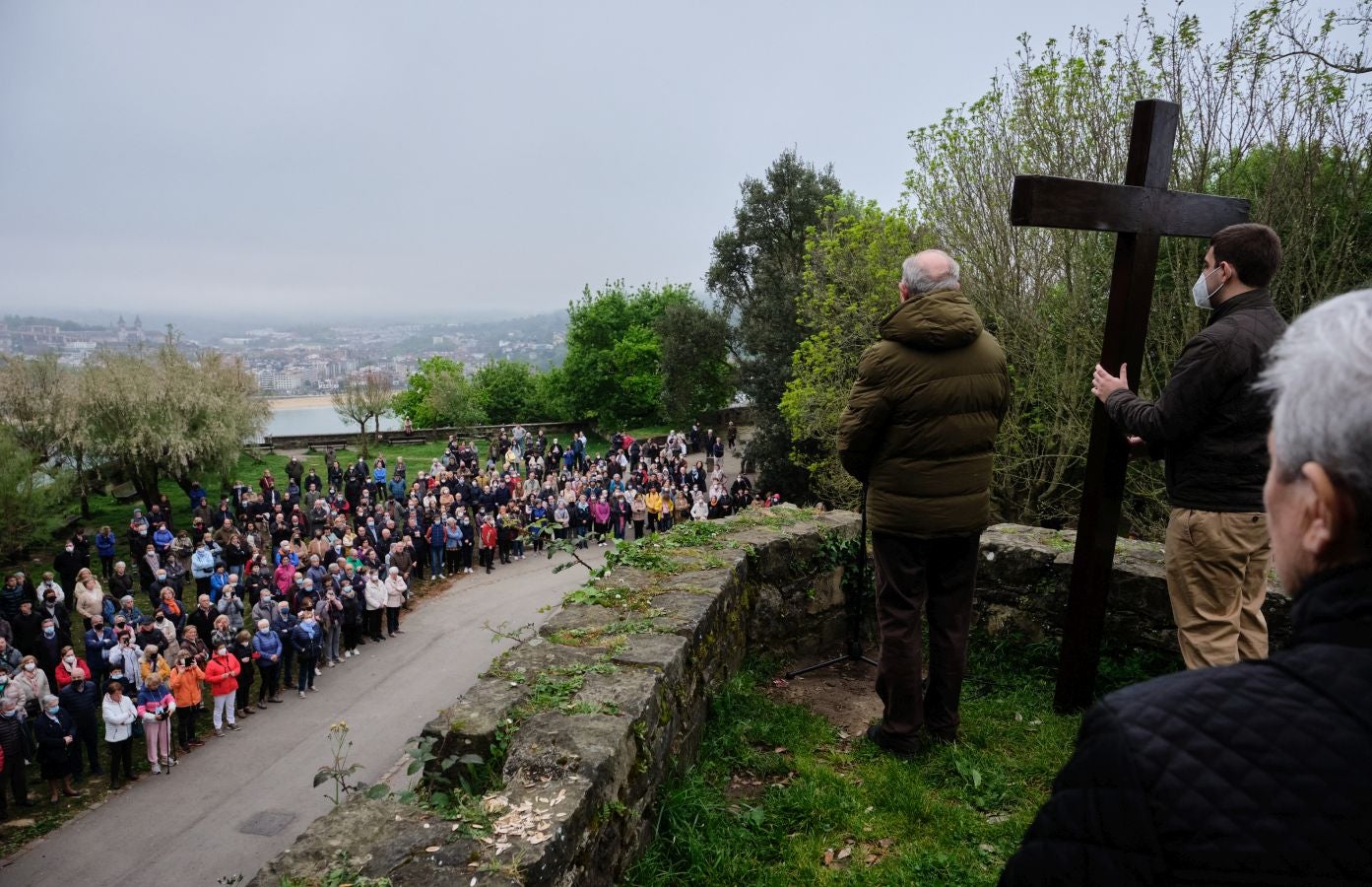 Fotos: Vía Crucis al monte Urgull